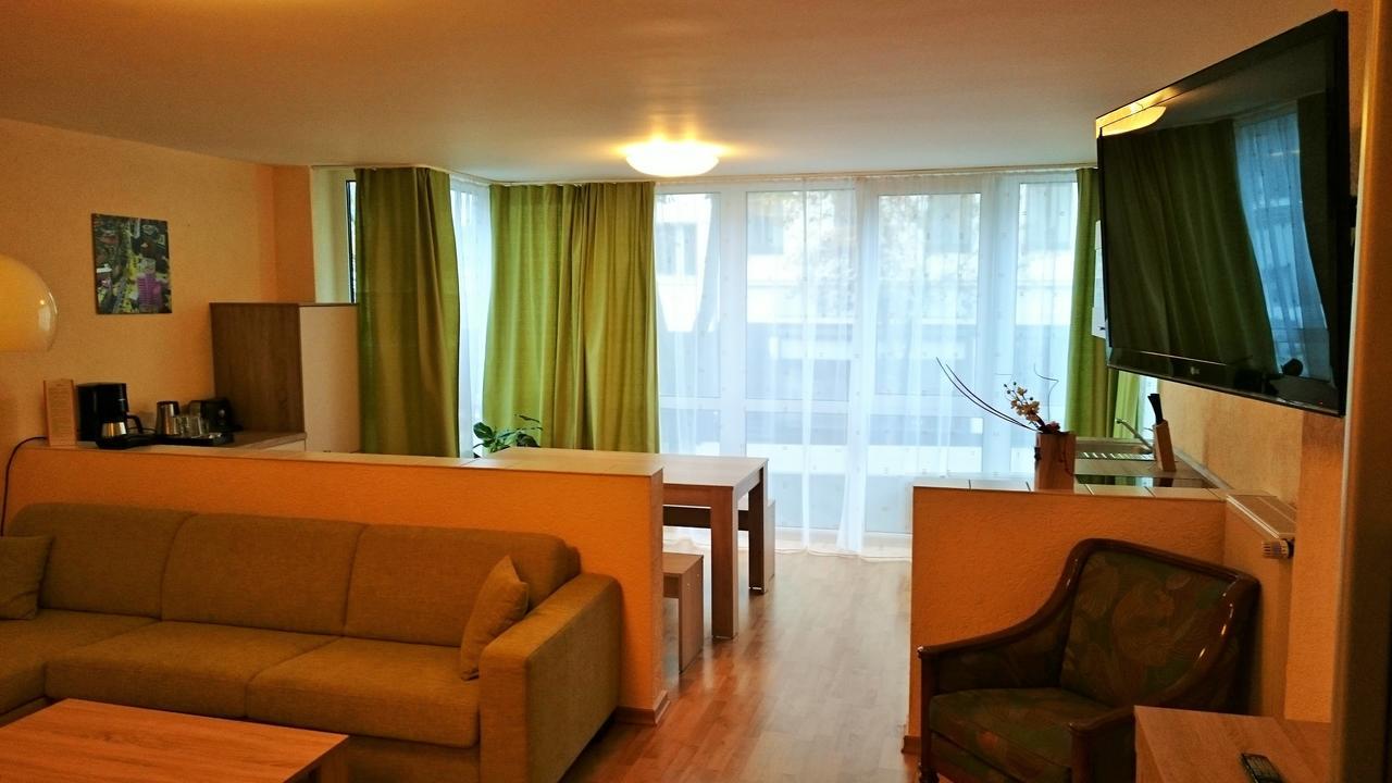 Apartments Hotel Petersburg Ντίσελντορφ Δωμάτιο φωτογραφία